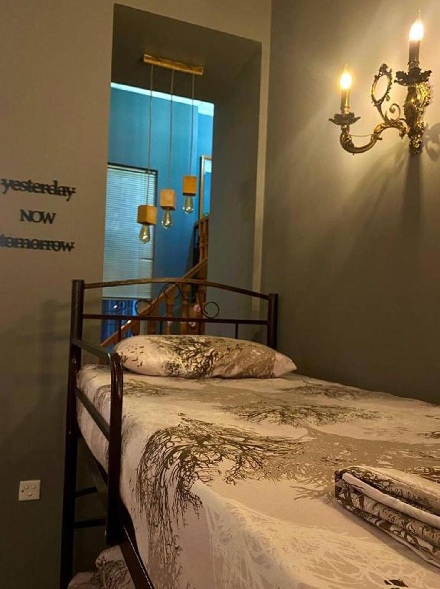 S T Hostel Formerly Sth Hostel باكو المظهر الخارجي الصورة