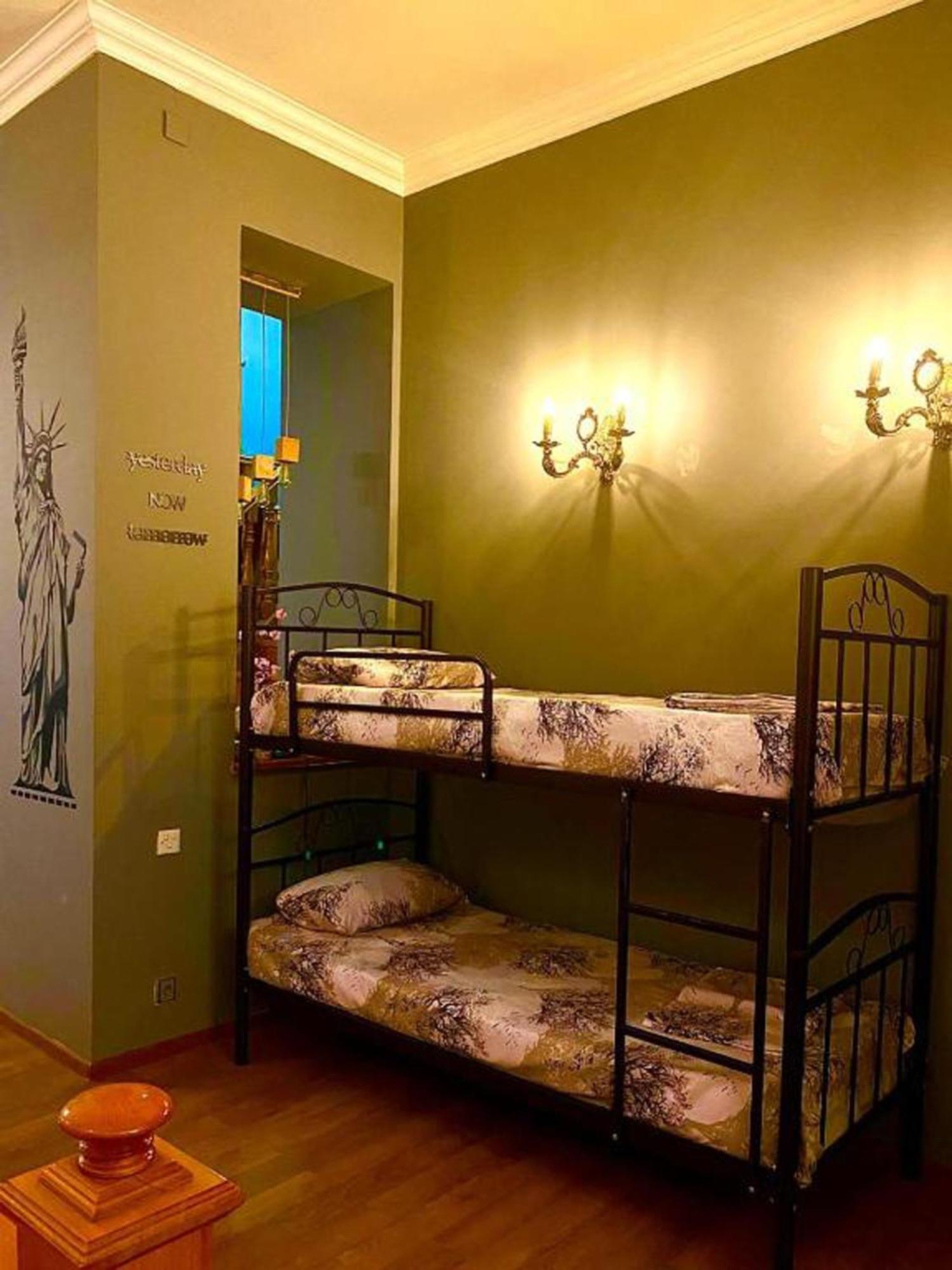 S T Hostel Formerly Sth Hostel باكو المظهر الخارجي الصورة